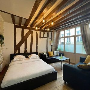 Appartement à 2 Chambres à Coucher