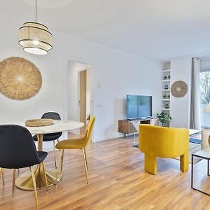 Appartement à 2 Chambres à Coucher