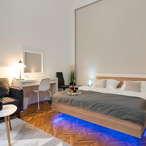 Appartement à 2 Chambres à Coucher