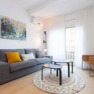 Appartement à 3 Chambres à Coucher