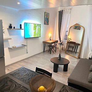 Appartement à 2 Chambres à Coucher