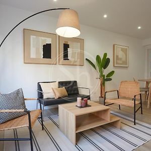 Appartement à 2 Chambres à Coucher