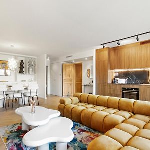 Appartement à 2 Chambres à Coucher