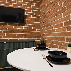 Green Bottle Apartment