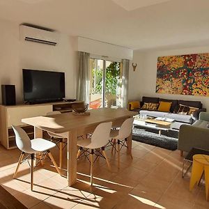 Appartement à 3 Chambres à Coucher