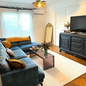 Appartement à 2 Chambres à Coucher