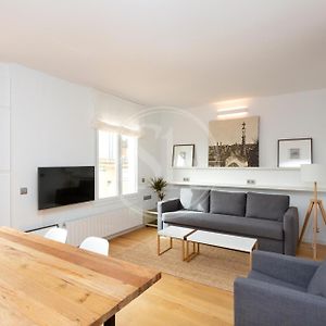 Appartement à 3 Chambres à Coucher