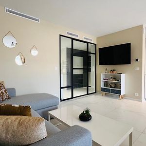 Appartement à 2 Chambres à Coucher