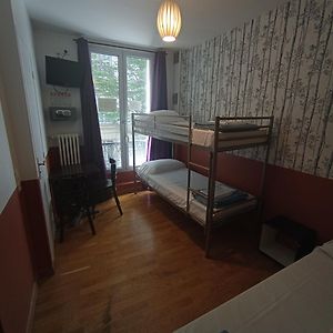 Chambre Juste Pour Hommes Dortoir