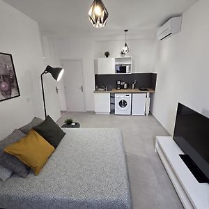 Gregbnb - Studio 22M2 - Climatise -10Min Gare - 1