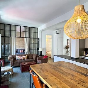 Appartement à 3 Chambres à Coucher
