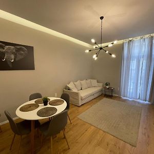 City Center 2, Cozy And Modern 2Br In The City Center