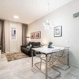 Holidays2Malaga Eduardo Ocon Quiet&High Speed Wifi