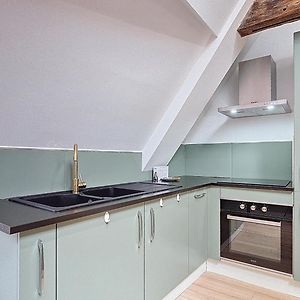 Appartement à 3 Chambres à Coucher