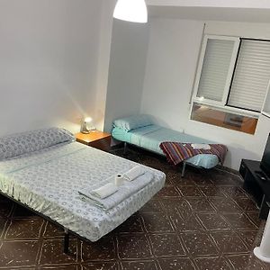 Habitacion Grande Y Comoda En Piso Particular Y Familiar