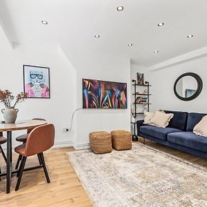 Spacious London Bridge Flat