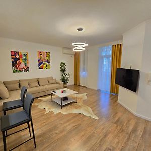 L Etoile Apartment Tirana