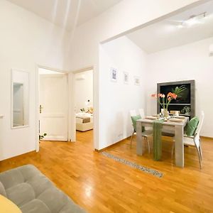 Appartement à 3 Chambres à Coucher