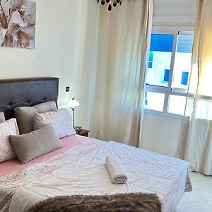 Appartements De Charme Idealement Situes 169
