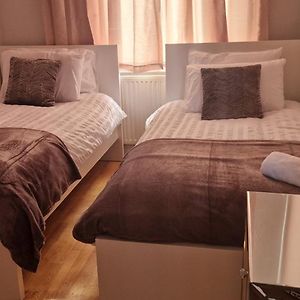 Appartement à 2 Chambres à Coucher
