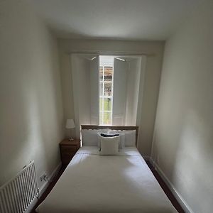 Appartement à 3 Chambres à Coucher