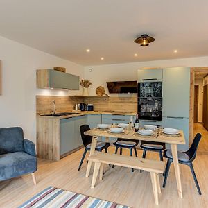 Appartement à 3 Chambres à Coucher