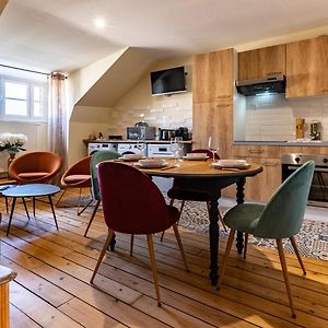 Appartement à 2 Chambres à Coucher