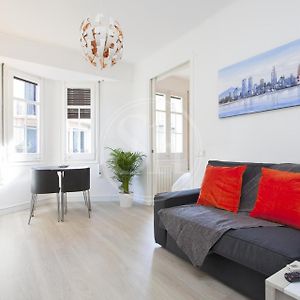 Appartement à 2 Chambres à Coucher