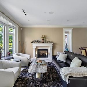 Luxurious Multi-Family Home In Vancouver West, 10 Mins Downtown
