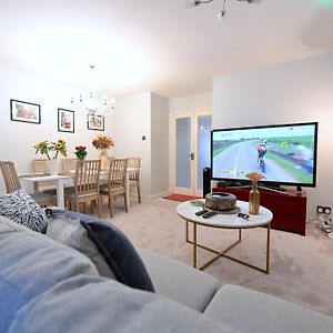 3 Bedroom House In Euston, Patio & Bbq