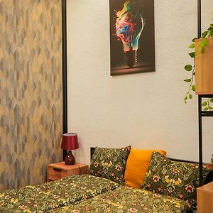 Instant Ruinbar Central Premium Apartment B