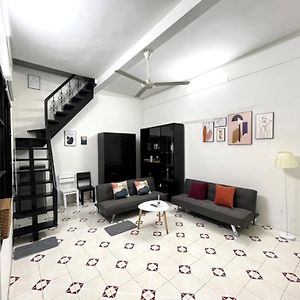 Old Quarter Danny'S Spacious 2-Floor Apartment, Next To Train Cafe Street