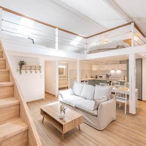 Appartement de Luxe à 2 Chambres à Coucher