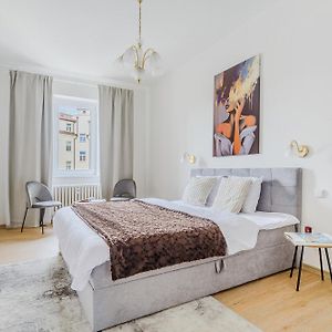 Apart With 3 Bedroom For Family