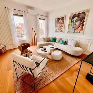 Appartement à 2 Chambres à Coucher