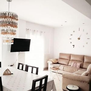 Appartement à 3 Chambres à Coucher