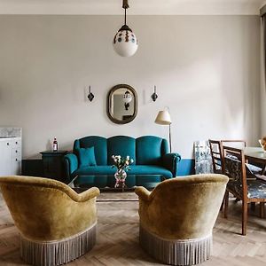 Appartement à 3 Chambres à Coucher