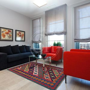 Appartement à 2 Chambres à Coucher