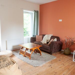 Appartement de Luxe à 2 Chambres à Coucher