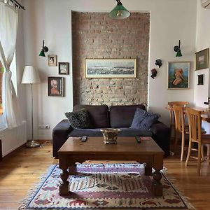 Appartement à 2 Chambres à Coucher