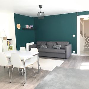Triplex A 100M De La Plage