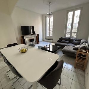 Appartement à 3 Chambres à Coucher