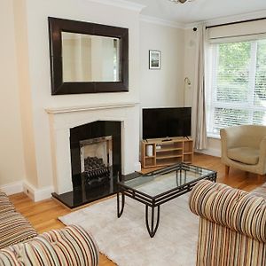 Spacious 4 Bedroom & 4 Bathrooms