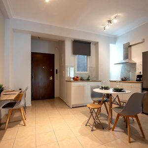 Spacious And Modern One Bedroom Apartment