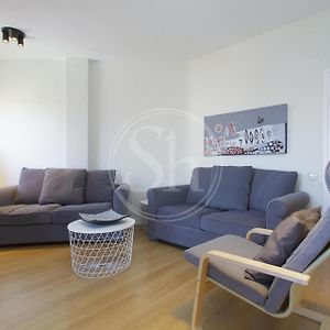 Appartement à 3 Chambres à Coucher