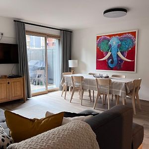Appartement à 3 Chambres à Coucher