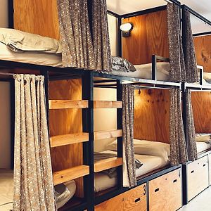 Dormitory Room Mixed