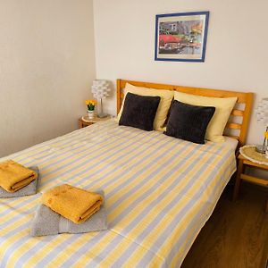 Appartement à 2 Chambres à Coucher