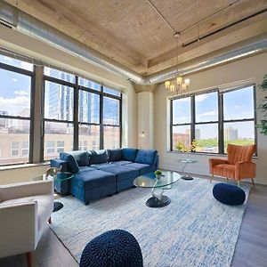 Mccormick Place Luxurious And Spacious 3Br In Downtown Chicago With Optional Parking Sleeps 10 Guests