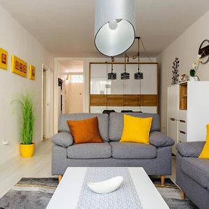 Flat White Apartment